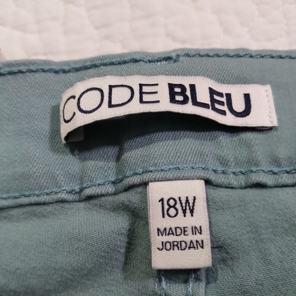 Code Bleu Women's Capri 18W Blue Jeans 100%Cotton - Picture 11 of 13